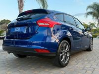 Usata Ford Focus Titanium 120 CV (88 kW) 2016 Blu Berlina