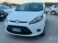 Usado Ford Fiesta 82 HP (60 kW) 2011 Branco Sedan