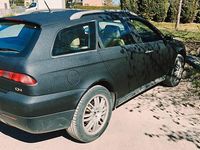 Usata Alfa Romeo Crosswagon 150 CV (110 kW) 2004 Nero Station wagon