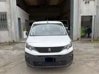 Usata Peugeot Partner 102 CV (75 kW) 2022 Monovolume