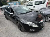 Usata Lancia Delta 120 CV (88 kW) 2011 Nero Utilitaria