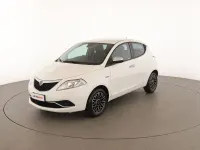 Usata Lancia Ypsilon 70 CV (51 kW) 2016 Bianco Utilitaria