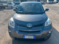 Usata Toyota Urban Cruiser Sol 90 CV (66 kW) 2009 Grigio SUV