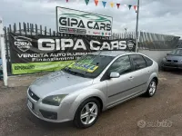 Usata Ford Focus 90 CV (66 kW) 2006 Grigio Berlina