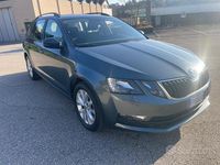 Usata Skoda Octavia Executive 116 CV (85 kW) 2019 Grigio Station wagon