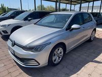 Usata VW Golf VIII Life 116 CV (85 kW) 2021 Argento Berlina
