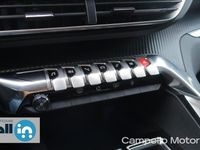 Usata Peugeot 3008 Allure 131 CV (96 kW) 2021 Rosso SUV