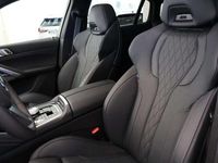 Usata BMW X6 M Sport 340 CV (250 kW) 2024 Black sapphire met SUV