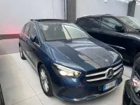 Usata Mercedes B220 190 CV (139 kW) 2019 Blu/azzurro Monovolume