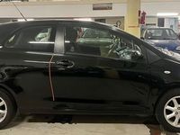 Usata Toyota Yaris Sol 69 CV (50 kW) 2008 Nero Utilitaria