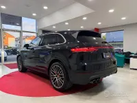 Usata Porsche Cayenne 340 CV (250 kW) 2018 Nero SUV