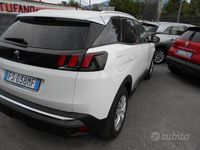 Usata Peugeot 3008 Active 131 CV (96 kW) 2018 Bianco SUV