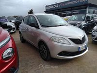 Usata Lancia Ypsilon 69 CV (50 kW) 2021 Argento Utilitaria