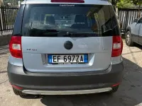 Usata Skoda Yeti Adventure 140 CV (102 kW) 2011 Grigio SUV