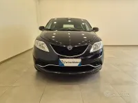 Usata Lancia Ypsilon Silver 69 CV (50 kW) 2018 Nero Utilitaria