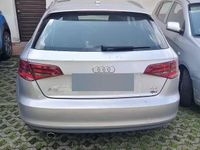 Usado Audi A3 Ambition 110 CV (80 kW) 2016 Gris Berlina