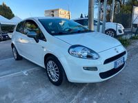Usata Fiat Punto Lounge 69 CV (50 kW) 2014 Bianco Berlina
