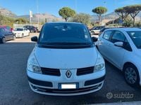 Usata Renault Espace 175 CV (128 kW) 2010 Bianco Berlina