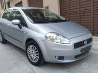 Usata Fiat Grande Punto Dynamic 75 CV (55 kW) 2009 Grigio Utilitaria