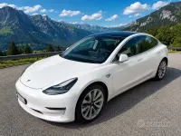 Usata Tesla Model 3 Long Range AWD 152 kW (208 CV) 2019 Bianco Berlina