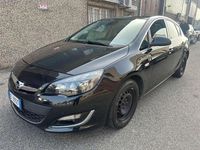 Usata Opel Astra Cosmo 101 CV (74 kW) 2014 Nero Berlina