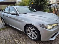 Usata Alfa Romeo Giulia Executive 160 CV (117 kW) 2020 Argento Berlina