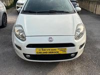 Gebraucht Fiat Punto Lounge 85 PS (62 kW) 2012 Weiß Kleinwagen
