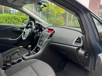 Usata Opel Astra 82 CV (60 kW) 2014 Grigio Berlina