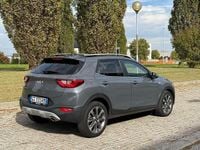 Usata Kia Stonic Style 101 CV (74 kW) 2022 Grigio SUV
