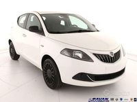 Usata Lancia Ypsilon Silver 69 CV (50 kW) 2022 Bianco Utilitaria
