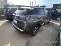 Usata Peugeot 3008 Allure 130 CV (95 kW) 2024 Grigio SUV