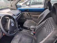 Usata VW New Beetle 90 CV (66 kW) 2003 Utilitaria