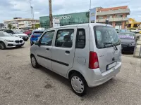 Usata Opel Agila Njoy 75 CV (55 kW) 2003 Argento Monovolume