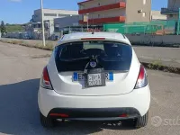 Usata Lancia Ypsilon 77 CV (56 kW) 2013 Bianco Utilitaria