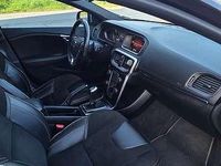 Usata Volvo V40 R-Design 120 CV (88 kW) 2018 Nero Berlina