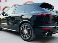 Usata Porsche Cayenne Turbo 519 CV (381 kW) 2015 Nero SUV