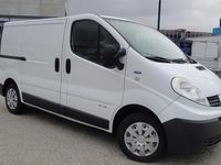 Usata Renault Trafic 114 CV (83 kW) 2008 Bianco pastello Monovolume