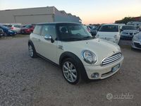 Usata Mini Cooper 119 CV (87 kW) 2010 Giallo Utilitaria