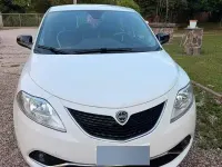 Usata Lancia Ypsilon Gold 69 CV (50 kW) 2016 Bianco Utilitaria