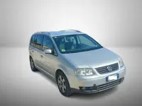 Usata VW Touran 105 CV (77 kW) 2006 Argento Monovolume