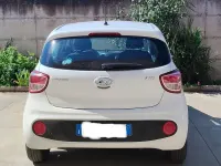 Usata Hyundai i10 69 CV (50 kW) 2017 Bianco Utilitaria