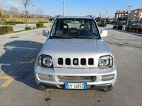 Usata Suzuki Jimny 86 CV (63 kW) 2006 Argento SUV
