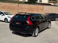 Usata Volvo V60 R-Design Momentum 181 CV (133 kW) 2014 Nero Station wagon