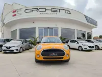 Usata Mini ONE 102 CV (75 kW) 2016 Arancione Utilitaria