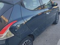 Usata Lancia Ypsilon Platinum 69 CV (50 kW) 2015 Blu Utilitaria