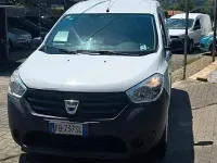 Usata Dacia Dokker Ambiance 82 CV (60 kW) 2015 Bianco Monovolume
