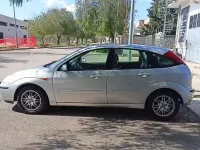 Usata Ford Focus Ghia 116 CV (85 kW) 2003 Grigio Utilitaria