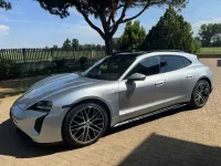 Usata Porsche Taycan Sport Turismo Performance Package 119 kW (163 CV) 2023 Argento Station wagon
