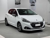 Usata Peugeot 208 Allure 101 CV (74 kW) 2017 Bianco Utilitaria
