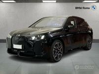 Usata BMW iX Comfort Edition 400 kW (544 CV) 2024 Black sapphire metallic SUV